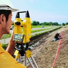 ¿Cómo comprar una estación total?